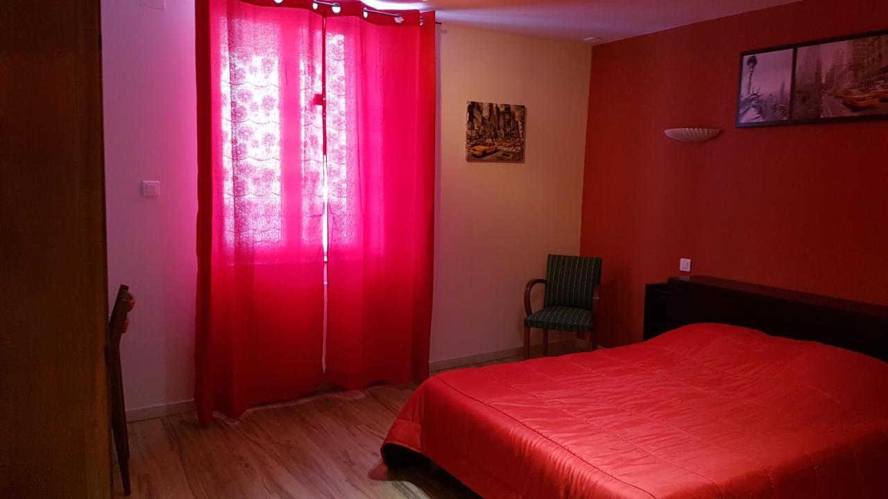 La Roseraie Apartment Epinal Exterior photo